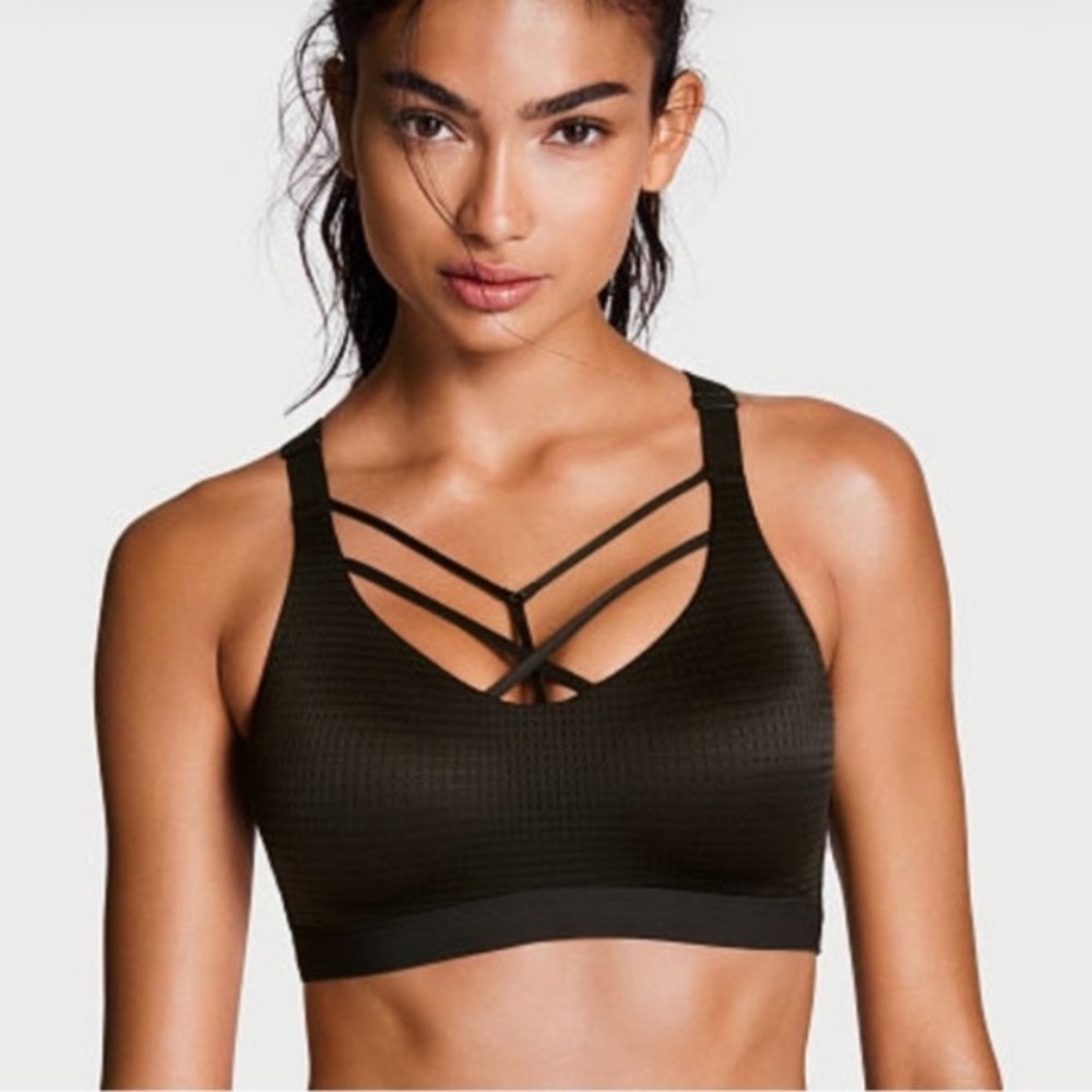 Victoria’s Secret VSX Black Strappy Sports Bra 34C Workout Gym Athletic Lingerie